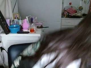 Live webcam model moon-dl on Soda Cams