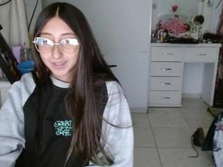 Live webcam model moon-dl on Soda Cams