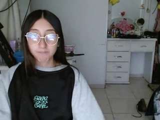 Live webcam model moon-dl on Soda Cams