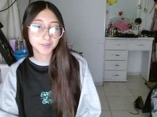 Live webcam model moon-dl on Soda Cams