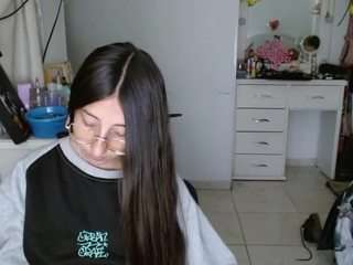 Live webcam model moon-dl on Soda Cams