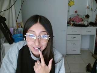 Live webcam model moon-dl on Soda Cams