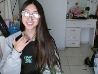 Live webcam model moon-dl on Soda Cams