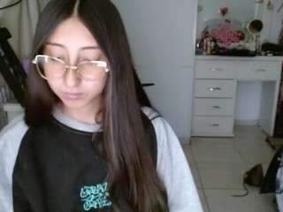 Live webcam model moon-dl on Soda Cams