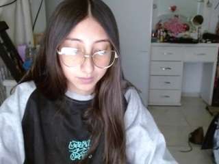 Live webcam model moon-dl on Soda Cams