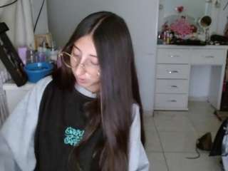 Live webcam model moon-dl on Soda Cams