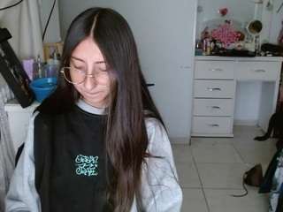 Live webcam model moon-dl on Soda Cams