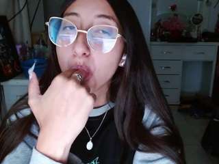 Live webcam model moon-dl on Soda Cams