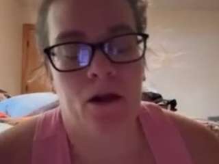 Live webcam model pawg21 on Soda Cams