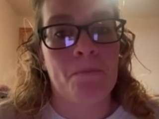 Live webcam model pawg21 on Soda Cams