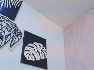 VeroTemptation12 live webcam on Soda Cams