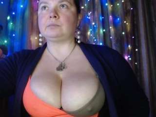 Live webcam model viplllaravip on Soda Cams