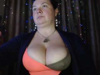 Live webcam model viplllaravip on Soda Cams