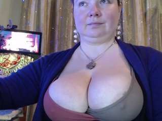 viplllaravip's CamSoda show and profile