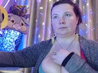 viplllaravip's CamSoda show and profile