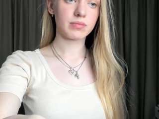 Live webcam model marchellebaldos on Soda Cams