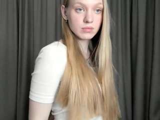 Live webcam model marchellebaldos on Soda Cams