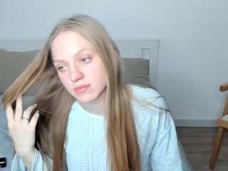 Live webcam model marchellebaldos on Soda Cams