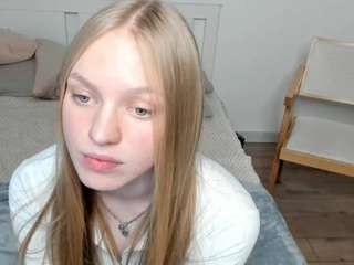 Live webcam model marchellebaldos on Soda Cams