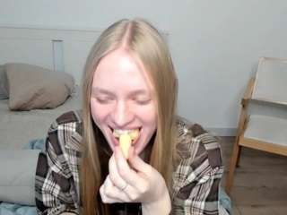 Live webcam model marchellebaldos on Soda Cams