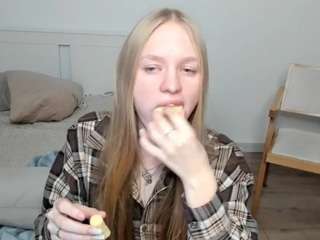 Live webcam model marchellebaldos on Soda Cams