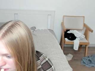 Live webcam model marchellebaldos on Soda Cams