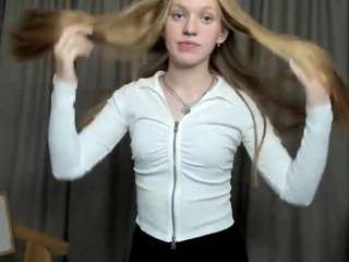 Live webcam model marchellebaldos on Soda Cams