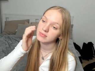 Live webcam model marchellebaldos on Soda Cams