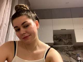 Live webcam model marianaberg on Soda Cams