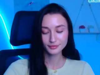 runadiva webcam model