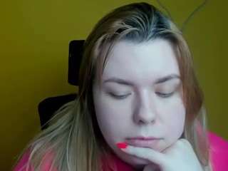 tinahollycotter's CamSoda show and profile