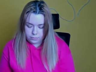 tinahollycotter's CamSoda show and profile