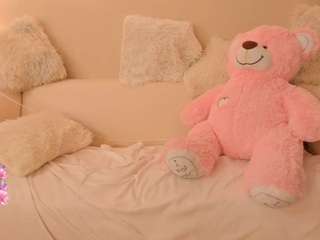 Live webcam model aliceworall on Soda Cams