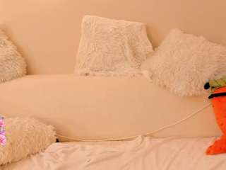 Live webcam model aliceworall on Soda Cams