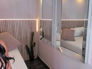 Live webcam model angelahowen on Soda Cams