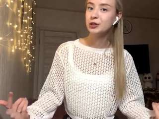 karisader Live Webcam on CamSoda