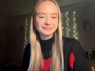 Live webcam model karisader on Soda Cams