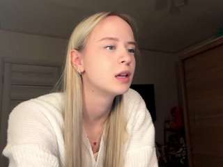 karisader Live Webcam on CamSoda