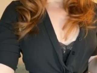 Live webcam model lilyw-paris on Soda Cams