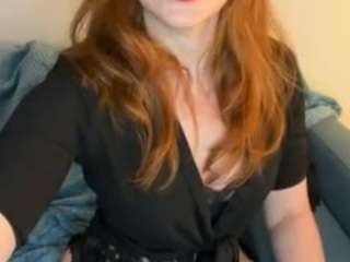 Live webcam model lilyw-paris on Soda Cams