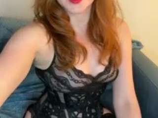 Live webcam model lilyw-paris on Soda Cams