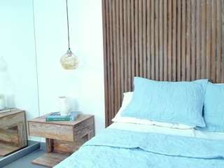 Live webcam model mariamore on Soda Cams