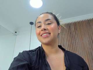 Live webcam model mariamore on Soda Cams