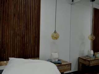 Live webcam model mariamore on Soda Cams