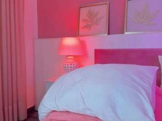 mariamore live webcam show