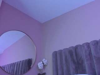 mariamore Live Webcam on CamSoda
