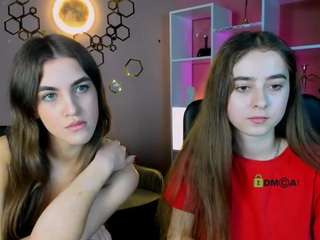 Live webcam model mia-winter on Soda Cams