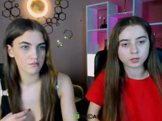 Live webcam model mia-winter on Soda Cams