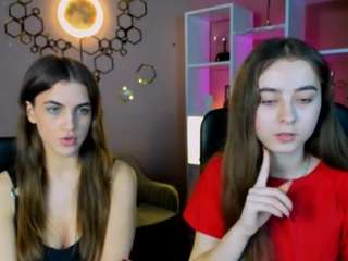 Live webcam model mia-winter on Soda Cams