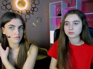 Live webcam model mia-winter on Soda Cams